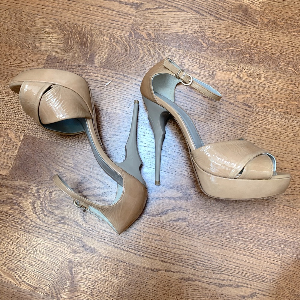 Ovye- Made in Italy- Nude platform heels